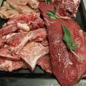 A Verezzo torna la grande festa della carne: alla Trattoria del Ponte due serate dedicate ai sapori della tradizione
