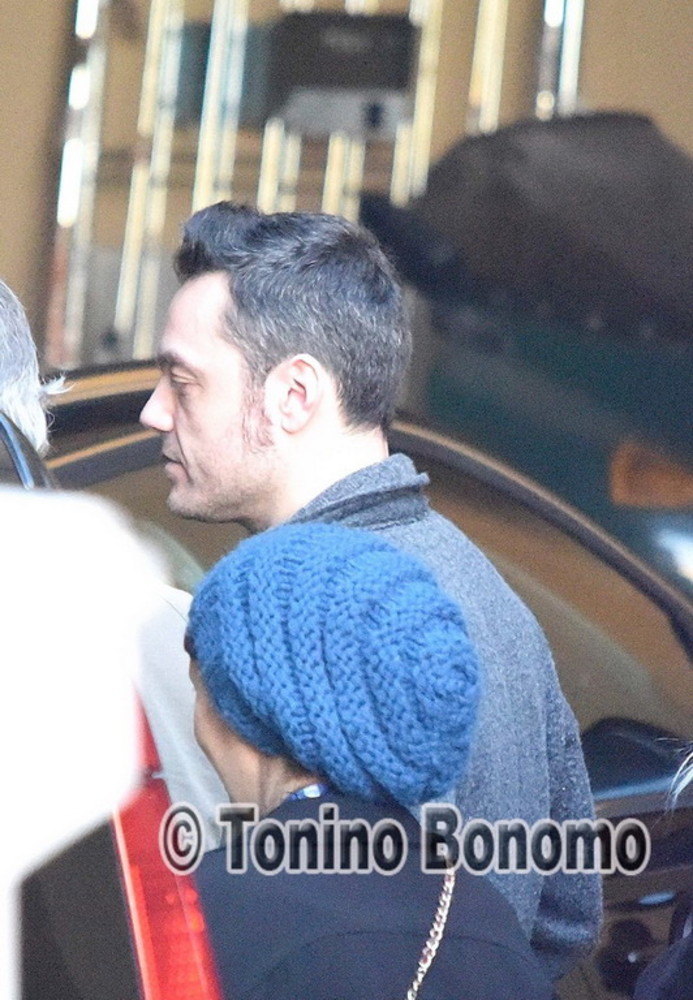 #Sanremo2015: irrompe in città il 'ciclone' Tiziano Ferro, folla di fans tra il Globo e l'Ariston
