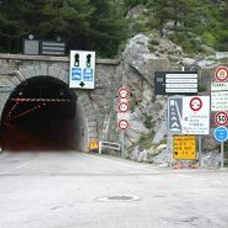 Tunnel di Tenda chiuso a tempo indeterminato e problemi alla viabilità
