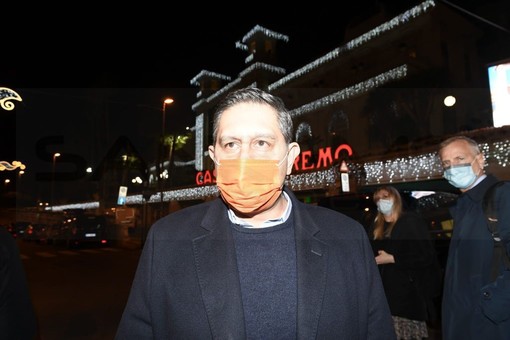 Sanremo: il presidente della Regione in hotel al 'Nazionale' prima della premiazione all'Ariston (Foto) Sanremo: il presidente della Regione in hotel al 'Nazionale' prima della premiazione all'Ariston (Foto)