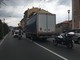 Ventimiglia: nuovo guasto ad un Tir in via Cavour, traffico in tilt questa mattina nella città di confine