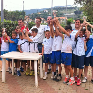 Sui campi della Usd Taggese, il Tc Finale vince il titolo regionale Under 10 di Tennis Sui campi della Usd Taggese, il Tc Finale vince il titolo regionale Under 10 di Tennis