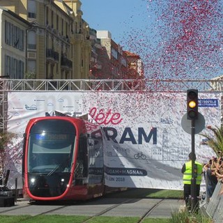 Nizza: il Sindaco Estrosi vince la scommessa, sabato scorso l'arrivo del tram a 'Magnan' (Foto)