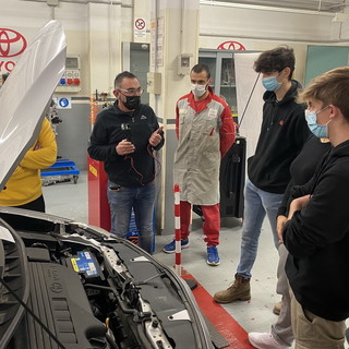 Imperia: l'Istituto ‘G. Marconi’ si è classificato per la finale nazionale del contest TexaEdu (Video)