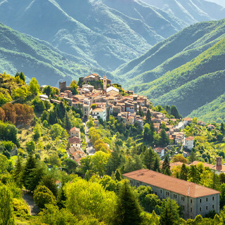 Triora punta sull'efficientamento energetico, 150 punti luce nuovi per risparmiare almeno 5mila euro