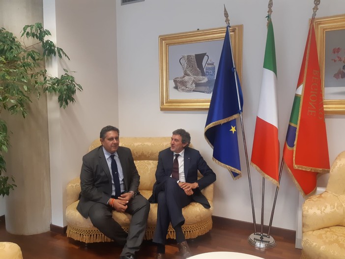 Regione: Toti incontra il presidente dell'Abruzzo Marsilio "Disponibilità ad affrontare tematiche su gestione, sviluppo e promozione dei territori"
