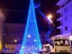 L'albero di Natale a led in piazza Borea d'Olmo