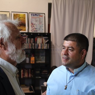 Don Rito Alvarez con Sergio Staino nella sede del Club Tenco