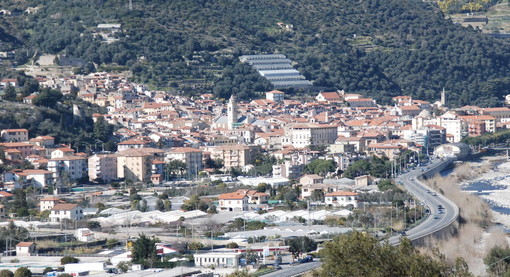 Taggia: arrivano i 'turisti della differenziata', scoperti diversi sacchi di spazzatura provenienti da altri comuni