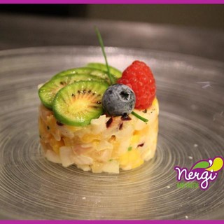 Mercoledì Veg: Tartare di ricciola e calamaro con Nergi e frutta Mercoledì Veg: Tartare di ricciola e calamaro con Nergi e frutta