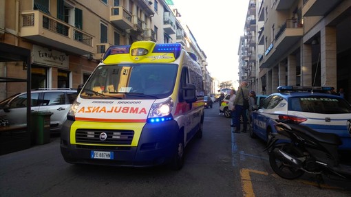 Imperia: voleva denunciare i servizi sociali l'uomo che avrebbe tentato il suicidio questa mattina in via Berio