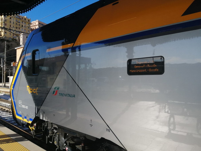 Trasporti: dalla settimana prossima sarà in circolazione un altro nuovo ‘Pop’ e dal 9 agosto due nuovi treni notturni tra Savona e Ventimiglia Trasporti: dalla settimana prossima sarà in circolazione un altro nuovo ‘Pop’ e dal 9 agosto due nuovi treni notturni tra Savona e Ventimiglia