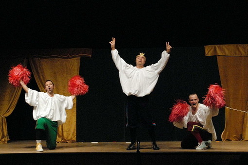 Teatro Concordia di Diano Castello: l’associazione 'Arcimboldo' chiama: 'Alimenti... in scena!'