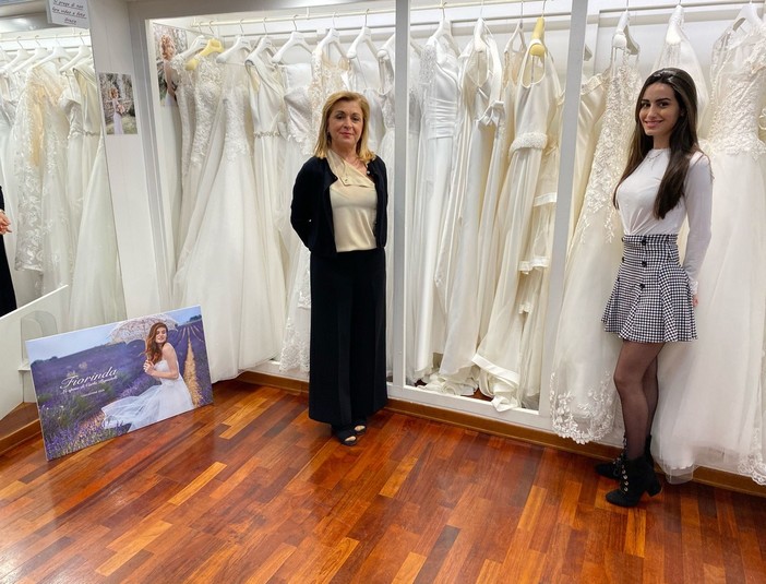 Target: Angela Boutique, abiti da sposa e cerimonia dal 1993