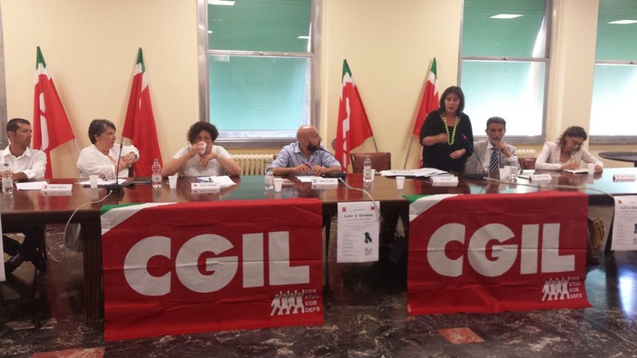 Pietra Ligure: grande partecipazione alla tavola rotonda "Luci e ombre sulla sanità del Ponente ligure" Pietra Ligure: grande partecipazione alla tavola rotonda "Luci e ombre sulla sanità del Ponente ligure"