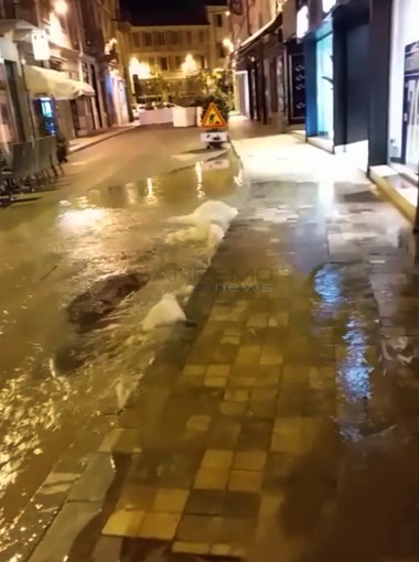 Le immagini da via Matteotti Le immagini da via Matteotti