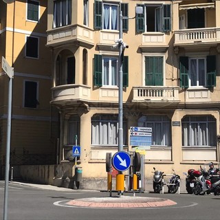 Le telecamere installate al centro del rondò Volta Le telecamere installate al centro del rondò Volta