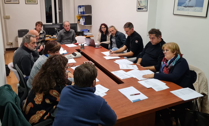 Sottoscritto da 16 aziende un importante accordo per l’ulteriore sviluppo economico delle proprie attività nella rete ‘Tesori della Riviera’ Sottoscritto da 16 aziende un importante accordo per l’ulteriore sviluppo economico delle proprie attività nella rete ‘Tesori della Riviera’