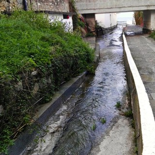 Controlli nei torrenti: scoperti sei scarichi fognari non allacciati, procedure verso alcuni condomini in zona Foce Controlli nei torrenti: scoperti sei scarichi fognari non allacciati, procedure verso alcuni condomini in zona Foce