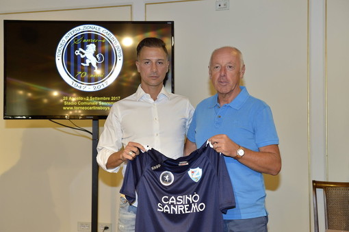 Nella foto Renato Bersano con l'assessore allo Sport di Sanremo Eugenio Nocita nel giorno della presentazione del Torneo Internazionale Carlin's Boys Nella foto Renato Bersano con l'assessore allo Sport di Sanremo Eugenio Nocita nel giorno della presentazione del Torneo Internazionale Carlin's Boys
