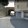 Pedoni a rischio nella galleria tra via Galilei e via Alighieri: cittadino denuncia anni di degrado e incuria