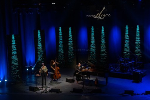 1ª Serata della Rassegna della canzone d’autore Premio Tenco all'Ariston di Sanremo 1ª Serata della Rassegna della canzone d’autore Premio Tenco all'Ariston di Sanremo