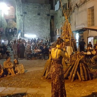 Grande successo nell'ultimo fine settimana per 'Triora Litha', la festa del calendario arcaico per celebrare il solstizio d'estate (Foto e Video)
