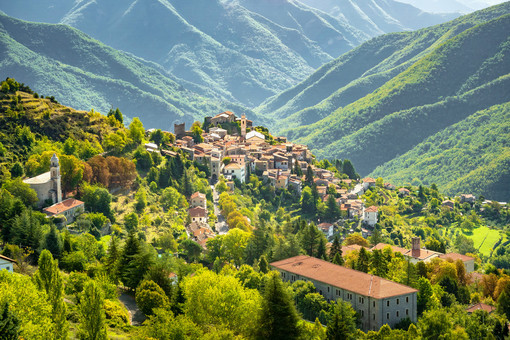 Triora: PNRR imprese borghi, il 1° luglio la presentazione del bando per rilanciare le attività produttive Triora: PNRR imprese borghi, il 1° luglio la presentazione del bando per rilanciare le attività produttive