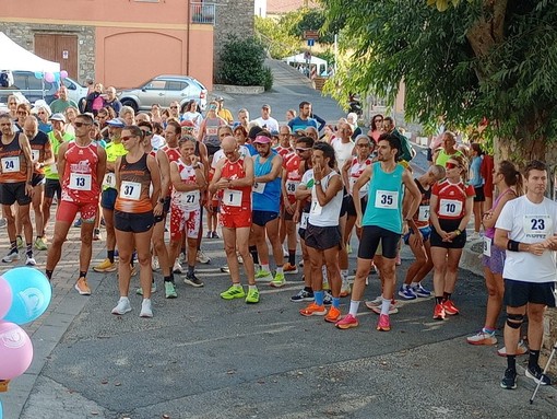 Villa Faraldi, al via la “Corsa dei cinque paesi”: sport e solidarietà a sostegno della ricerca sul Neuroblastoma Villa Faraldi, al via la “Corsa dei cinque paesi”: sport e solidarietà a sostegno della ricerca sul Neuroblastoma