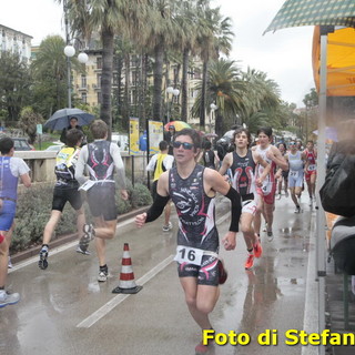 Triathlon: ottimi piazzamenti per i giovanissimi atleti della Riviera Nuoto ai giovanili di Sanremo