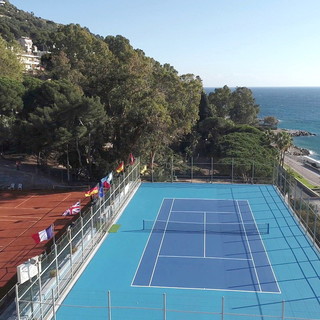 Ferragosto speciale al Tennis Club Ospedaletti: una giornata di festa e divertimento per lo sport della racchetta Ferragosto speciale al Tennis Club Ospedaletti: una giornata di festa e divertimento per lo sport della racchetta