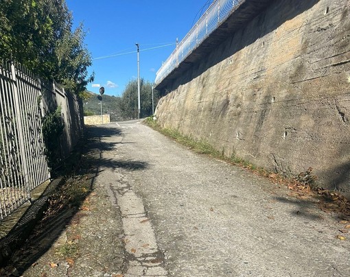 Traversa nona di via Turistica, SìAmo Camporosso: "Lavori incompleti e sicurezza trascurata" (Foto) Traversa nona di via Turistica, SìAmo Camporosso: "Lavori incompleti e sicurezza trascurata" (Foto)