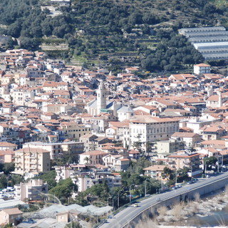 Taggia: posteggio interrato dietro le scuole 'Soleri', l'inaugurazione prevista per metà gennaio Taggia: posteggio interrato dietro le scuole 'Soleri', l'inaugurazione prevista per metà gennaio