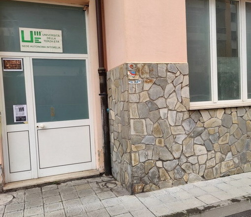 Riprendono domani pomeriggio le lezioni di Geopolitica e Globalizzazione all’Unitre di Ventimiglia Riprendono domani pomeriggio le lezioni di Geopolitica e Globalizzazione all’Unitre di Ventimiglia