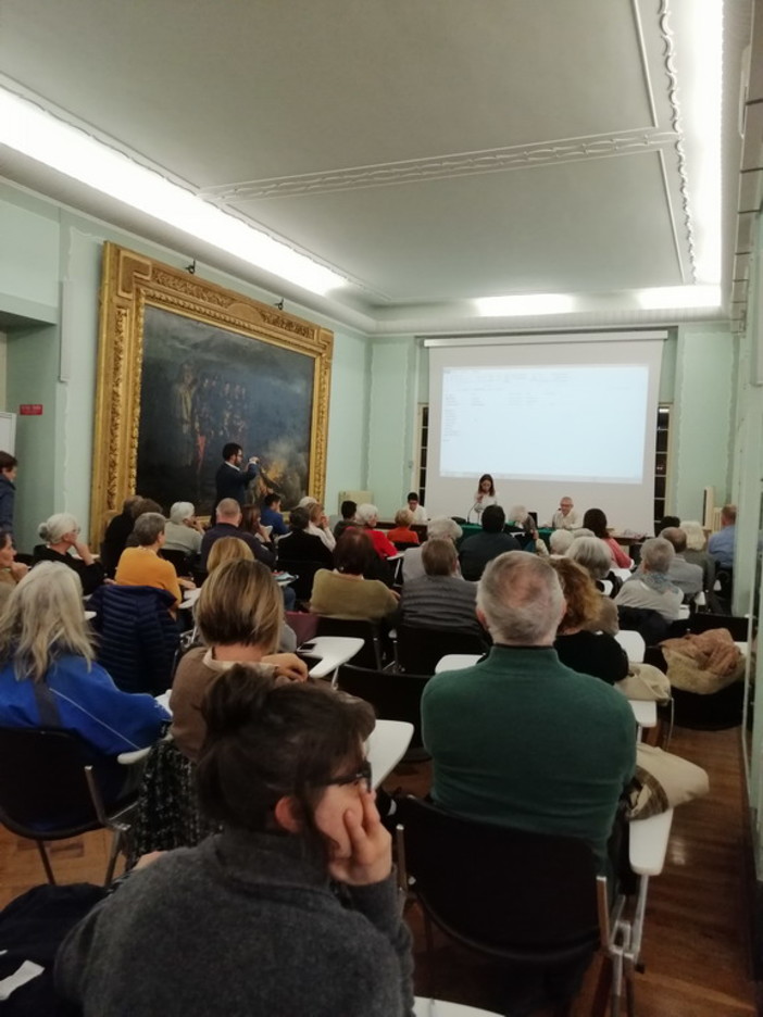 Sanremo: grande successo oggi pomeriggio in Comune per l'appuntamento con i fumetti all'Unitre (Foto)