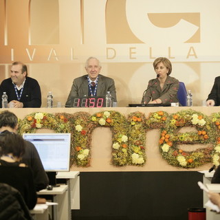 Festival 2013: una rosa per raccogliere fondi per il Gaslini. Da oggi, in vendita in tutta Italia