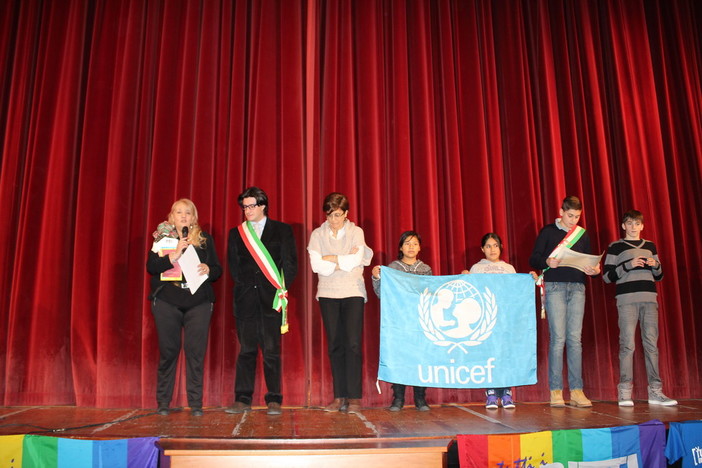 Imperia: l'Unicef nomina il sindaco Paolo Strescino difensore ideale dei bambini