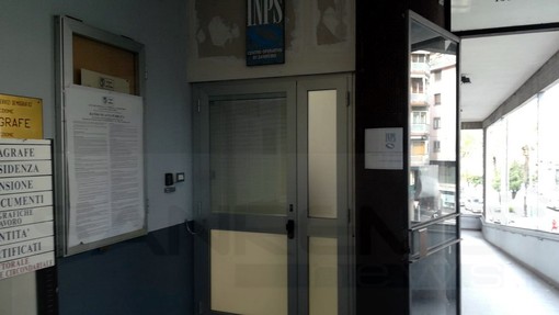 Sanremo: situazione sempre disastrosa all'Inps, questa mattina un solo sportello aperto e proteste degli utenti