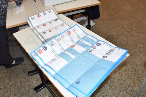 Sanremo: ritardi dei dati ufficiali, ieri alle 19 una sola sezione dal Comune e per fortuna che c'erano i 'point'