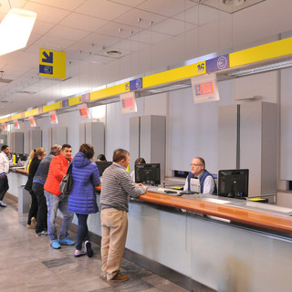 Poste italiane: in provincia di Imperia ultimi giorni per il pagamento bollo auto facile e veloce in tutti gli uffici postali