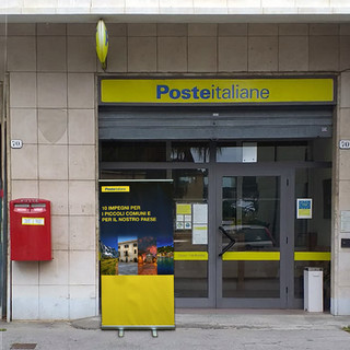 Nuova vita per le cassette postali rosse. L'iniziativa di Poste Italiane anche nei piccoli comuni della provincia di Imperia