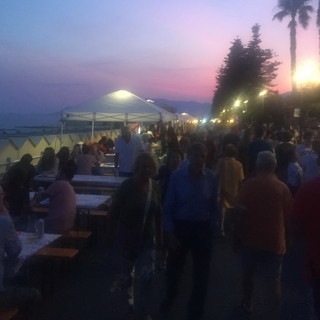 Bordighera: grande successo ieri sera per la 'prima' dell'edizione 2019 di 'Un mare di sapori' (Foto)