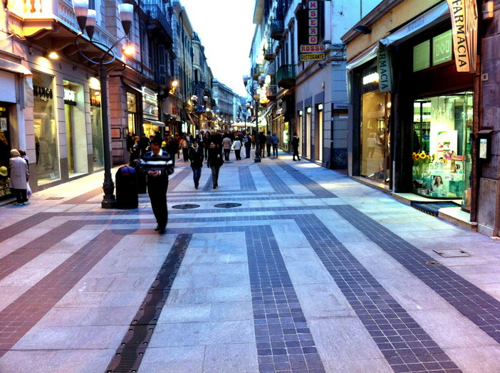 Sanremo: le targhe dei vincitori del Festival verranno installate anche nel secondo tratto di via Matteotti Sanremo: le targhe dei vincitori del Festival verranno installate anche nel secondo tratto di via Matteotti