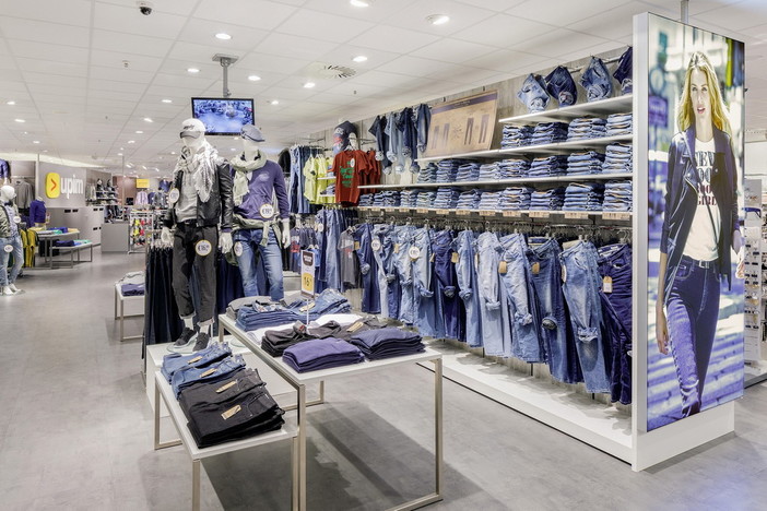 Sanremo: apre giovedì prossimo in via Matteotti la nuova Upim, 1.300 metri quadri e 7 dipendenti Sanremo: apre giovedì prossimo in via Matteotti la nuova Upim, 1.300 metri quadri e 7 dipendenti