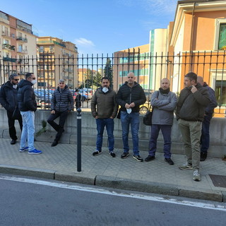 Imperia: nulla di fatto per la Riviera Trasporti, in tribunale il giudice si è preso ancora tempo per la decisione (Video) Imperia: nulla di fatto per la Riviera Trasporti, in tribunale il giudice si è preso ancora tempo per la decisione (Video)
