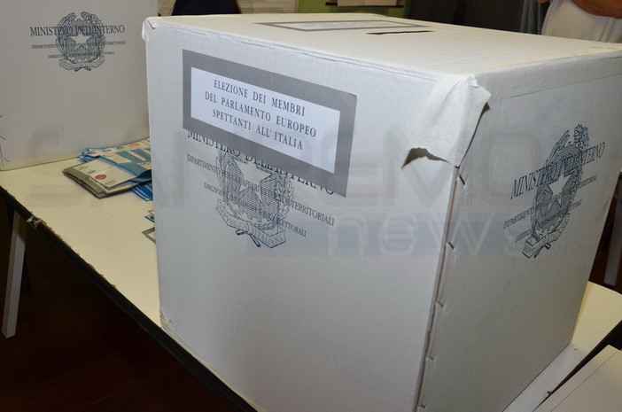 Referendum costituzionale confermativo: indicazioni agli elettori affetti da gravissima infermità fisica sul voto a domicilio, assistito, agevolato Referendum costituzionale confermativo: indicazioni agli elettori affetti da gravissima infermità fisica sul voto a domicilio, assistito, agevolato