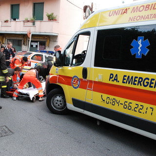 Sanremo: uomo cade da un fascia sul greto del torrente Foce, soccorso da VVF, 118 ed Emergenza Riviera Sanremo: uomo cade da un fascia sul greto del torrente Foce, soccorso da VVF, 118 ed Emergenza Riviera