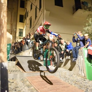 Sanremo: grande spettacolo per la prima manche della 'Urban Downhill', le foto di Tonino Bonomo