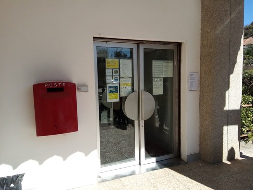 Dolceacqua, interventi di ristrutturazione all'ufficio postale: si 'trasloca' a Camporsso
