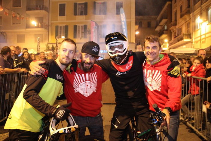 Sanremo: la 'magia' della notte per la 'Urban Downhill October Fast', le più belle foto della serata